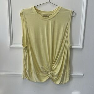 Zella tank